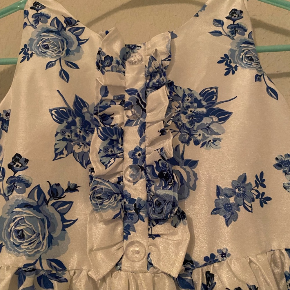 Size 7 dress great for Easter